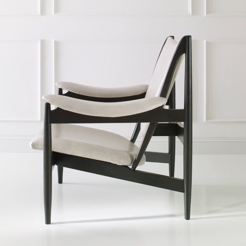 Anneke Chair COM